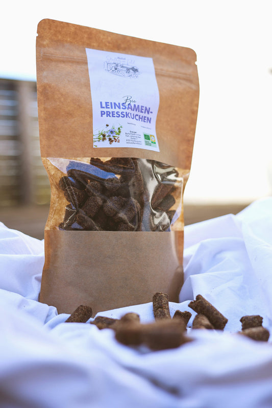 Bio Leinsamenschrot, Leinsamenpresskuchen, für Hunde, für Pferde, Bio Leinöl aus Österreich, frischgepresst, kaltgepresst, Bio Leinsamen, Bio Leinsamenöl, Biohof Staller im Feld
